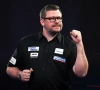 WK Darts: James Wade maakt indruk en is als eerste zeker van een plaats in de halve finales 